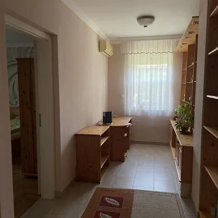 Mc. Maganszallas-debrecen דירה